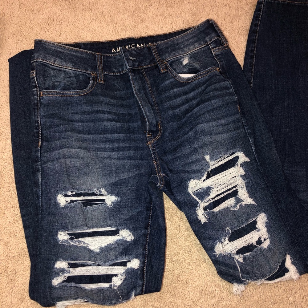 American Eagle dark wash skinny jeans